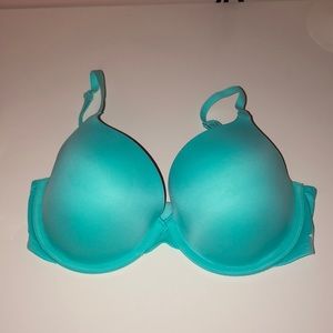 NWOT Victoria’s Secret pink bra